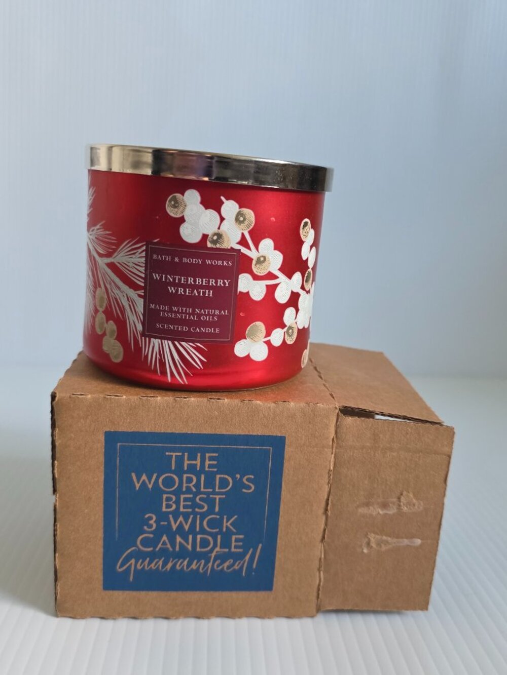 NWT Bath & Body Works, 3-Wick Candle, Winterberry Wreath